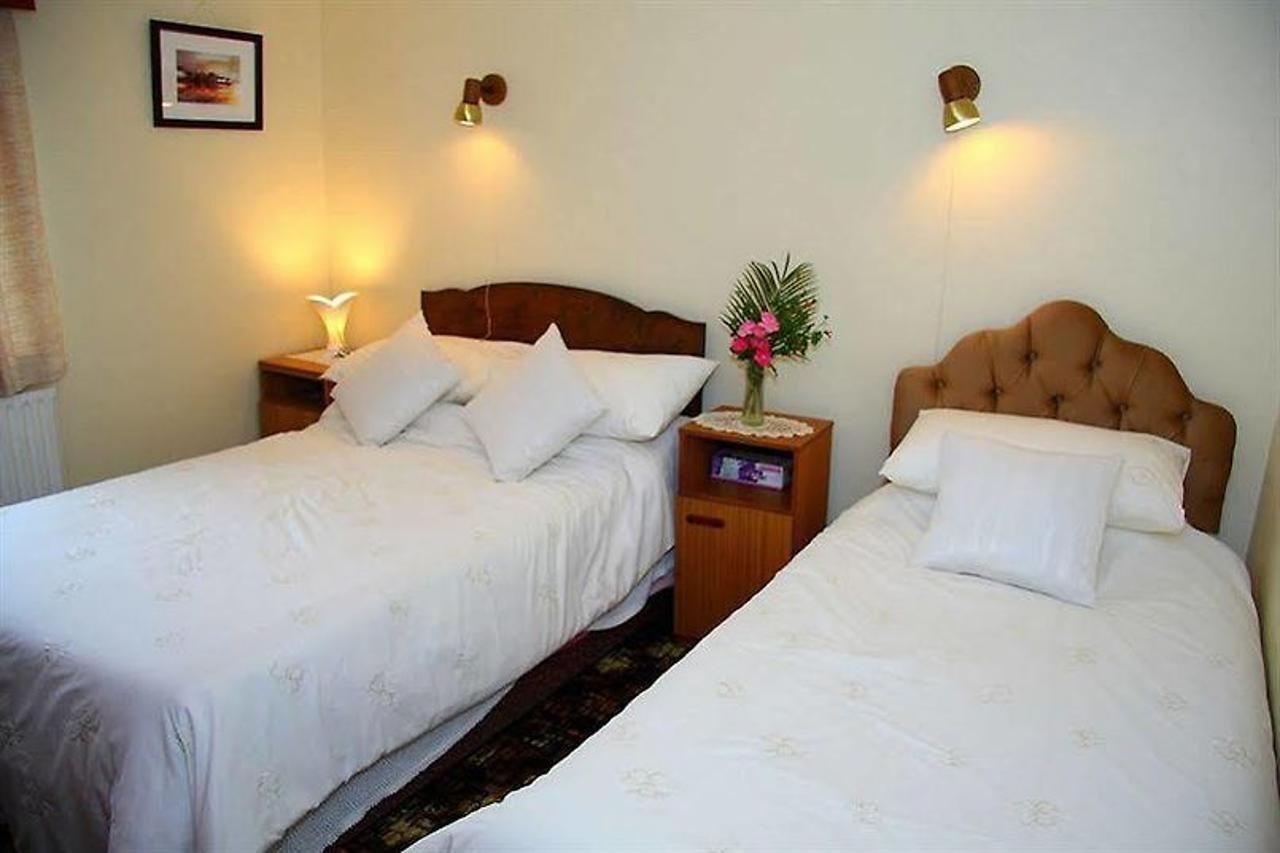 Hotel Corrib View Farm à Lisheenanoran Extérieur photo